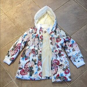 Like New SHEIN Floral  white floral Winter Coat! Youth 10